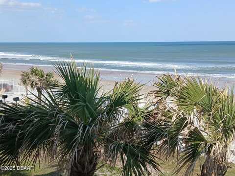 935 S Atlantic Avenue, Daytona Beach, FL 32118