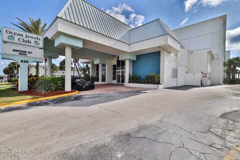 935 S Atlantic Avenue, Daytona Beach, FL 32118