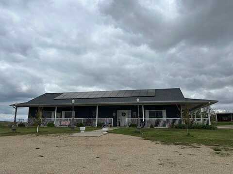 3291 N Avenue, Tama, IA 52339