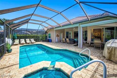 9046 Shadow Glen Way, Fort Myers, FL 33913