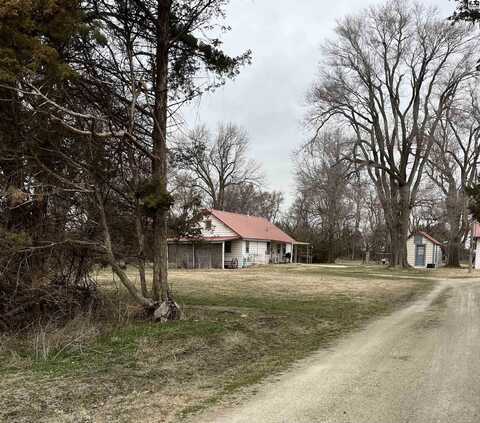 2858 Kiowa Road, Canton, KS 67428