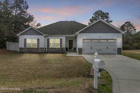 815 Lavender Court, Hubert, NC 28539