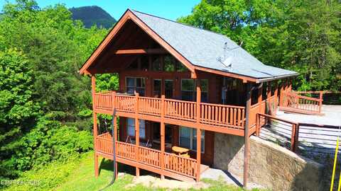 1713 Bear View Rd, Sevierville, TN 37876