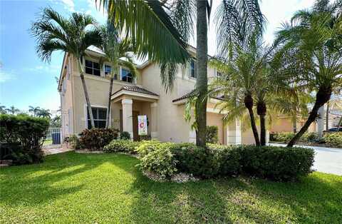 3844 Falcon Ridge Cir, Weston, FL 33331