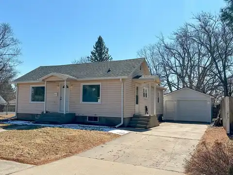 311 W Hitt Street, Mount Morris, IL 61054