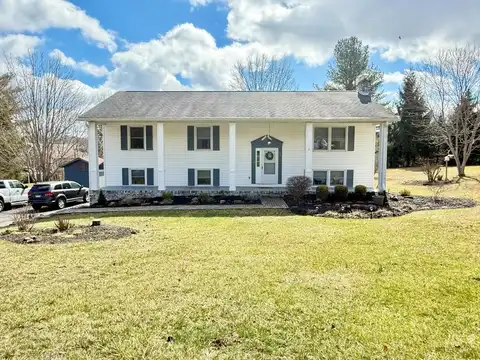 135 Meadowlark Lane, PRINCETON, WV 24740