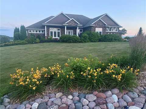 1747 E Drinkman Lane, Eau Claire, WI 54701