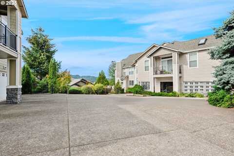 3395 SUMMERLINN DR, West Linn, OR 97068