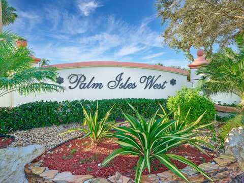 9507 Crescent View Drive N, Boynton Beach, FL 33437