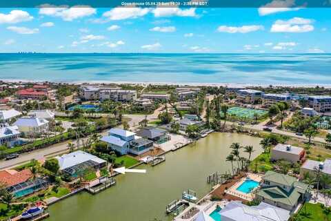 821 Lindgren Blvd, Sanibel, FL 33957