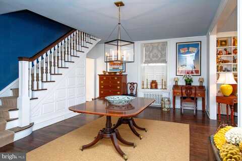 191 E EVERGREEN AVENUE, PHILADELPHIA, PA 19118