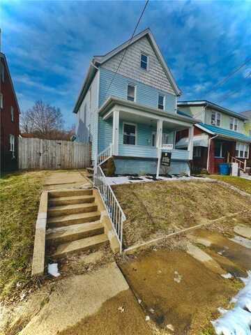 3 N 5th St, Youngwood, PA 15697