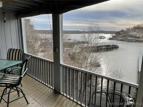 158 Regatta Bay Circle, Lake Ozark, MO 65049