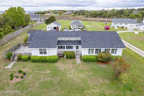144 Dixon Drive, Newport, NC 28570
