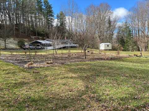7233 Canada Rd., Tuckasegee, NC 28783