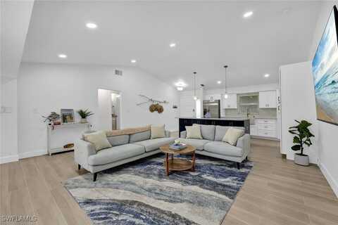 852 Rabbit Road, Sanibel, FL 33957