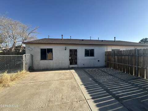 122 Rio Road, El Paso, TX 79922