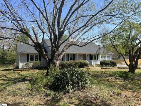 405 Cresthaven Drive, Boiling Springs, SC 29316