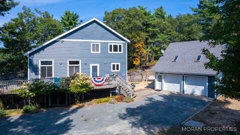 4566 S Lakeview Drive, Shelby, MI 49455
