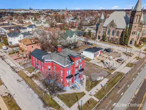 701 Center Avenue, Bay City, MI 48708