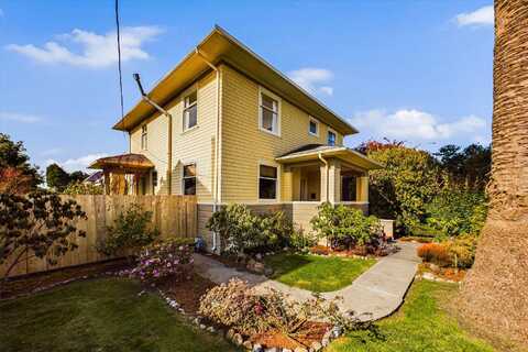 2220 E Street, Eureka, CA 95501