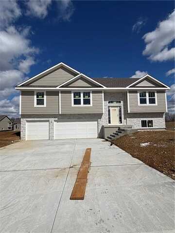 1200 NW 4th Street, Oak Grove, MO 64075