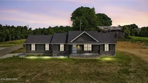 100 JACK St, Tazewell, TN 37879