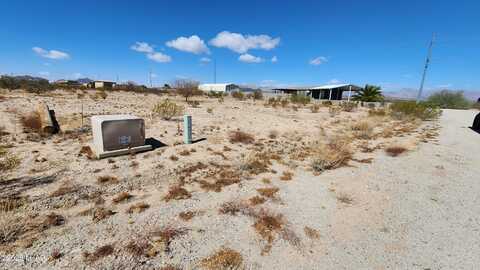 40040 Franco Ln, Salome, AZ 85348