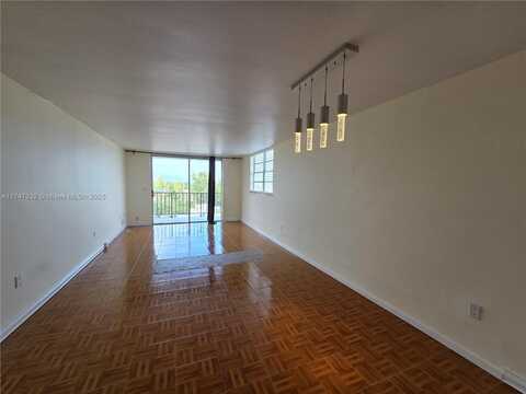 1470 NE 125th Ter, North Miami, FL 33161