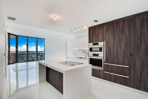 851 NE 1st Ave, Miami, FL 33132