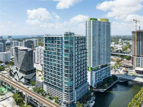 690 SW 1st Ct, Miami, FL 33130