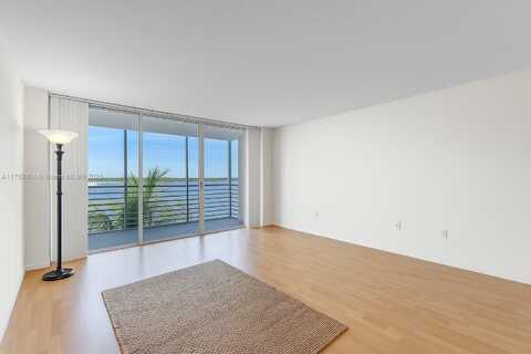 1175 NE Miami Gardens Dr, Miami, FL 33179