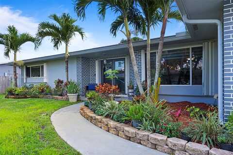 7410 NW 13th Ct, Plantation, FL 33313
