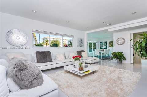 1225 Marseille Dr, Miami Beach, FL 33141