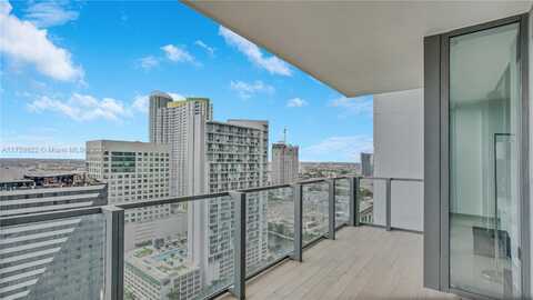 88 SW 7th St, Miami, FL 33130