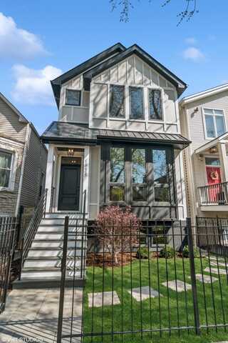 1928 W George Street, Chicago, IL 60657