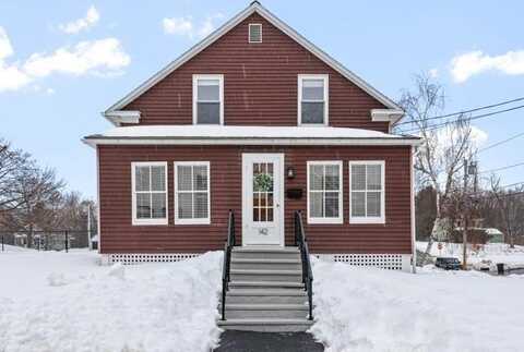 142 Baxter Avenue, Auburn, ME 04210