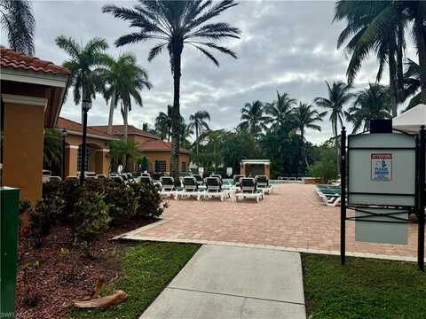 1270 Wildwood Lakes, NAPLES, FL 34104