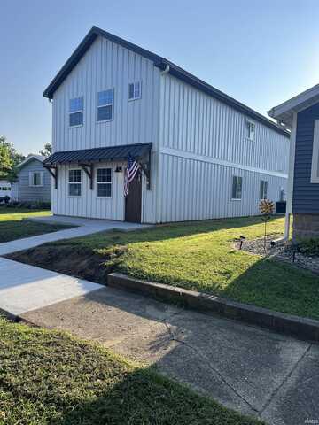 525 Madison Street, Rochester, IN 46975