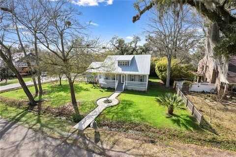 300 FOUNTAIN Street, Mandeville, LA 70448