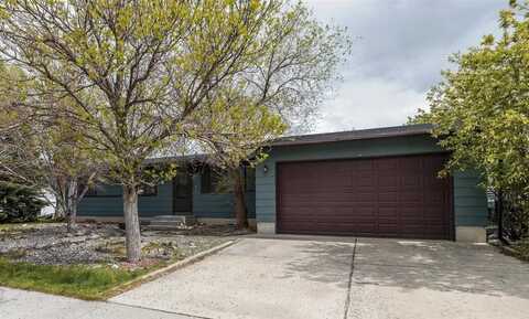 1026 Elm Ave, Cody, WY 82414