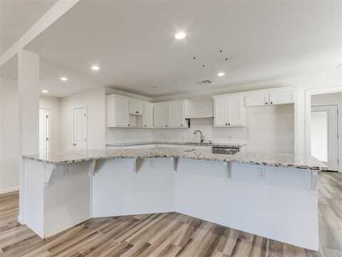 37005 Lake Road, Shawnee, OK 74801