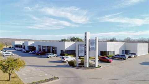 6850 Manhattan Boulevard, Fort Worth, TX 76120