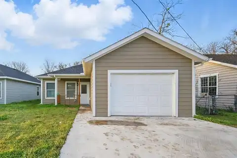 1436 E Broadway Street, Gainesville, TX 76240