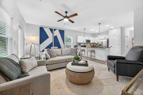 8332 Highland Ridge Dr, Pensacola, FL 32534