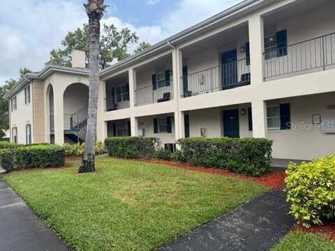 10332 CARROLLWOOD LANE, TAMPA, FL 33618