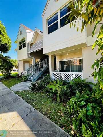17580 NW 67th Pl, Miami Gardens, FL 33015
