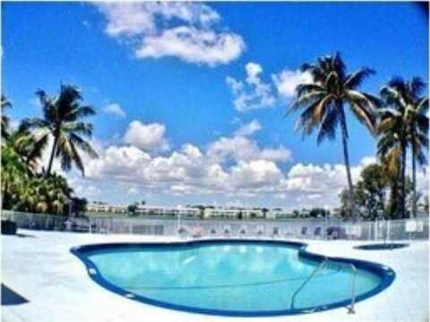 3413 NW 44th St, Lauderdale Lakes, FL 33309