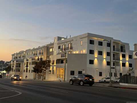 3977 W Beverly Blvd, Los Angeles, CA 90004