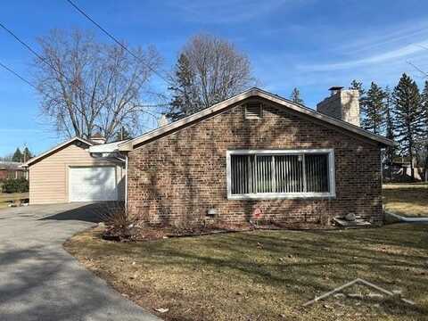 2510 S Outer, Saginaw, MI 48601